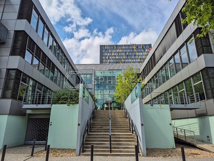 Pronájem kanceláře 571 m² - foto 1