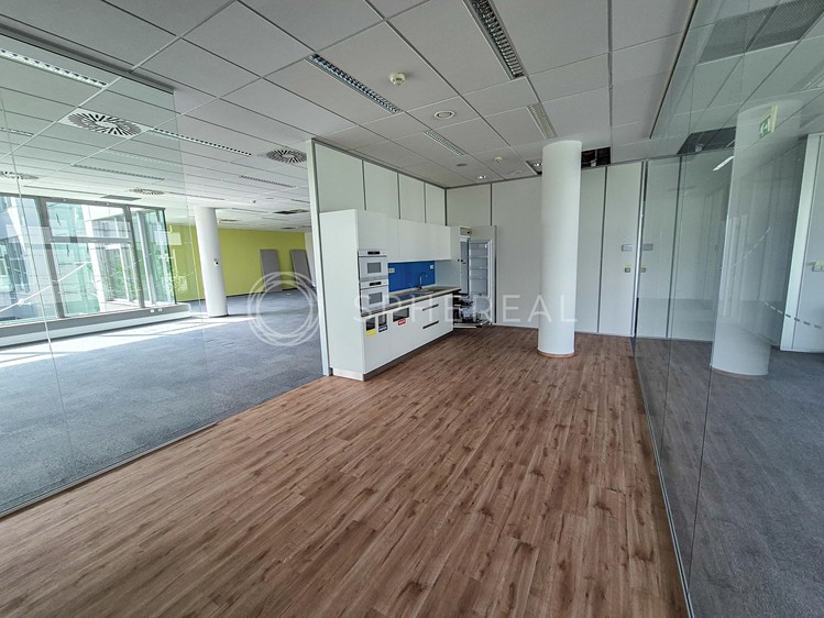Pronájem kanceláře 571 m² - foto 8