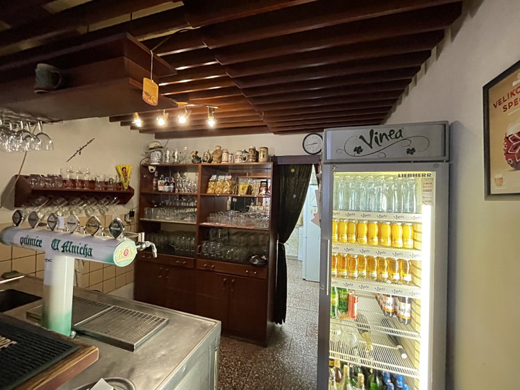 Pronájem komerční nemovitosti 240 m² - foto 2