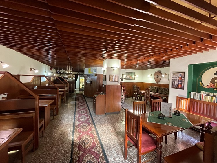 Pronájem komerční nemovitosti 240 m² - foto 1