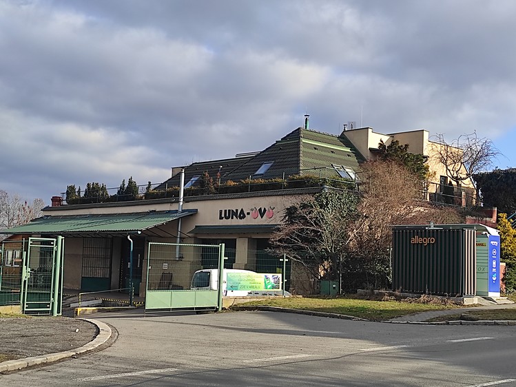 Pronájem komerční nemovitosti 500 m² - foto 1