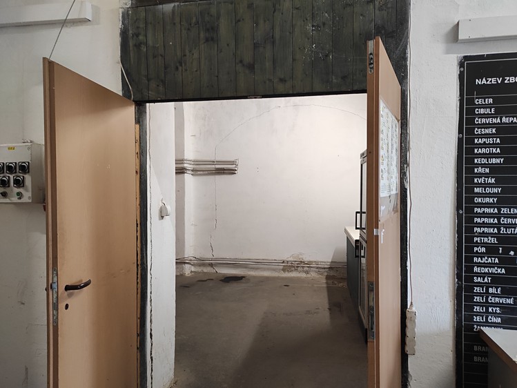Pronájem komerční nemovitosti 500 m² - foto 8