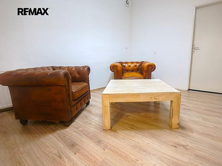 Pronájem kanceláře 19 m² - foto 6