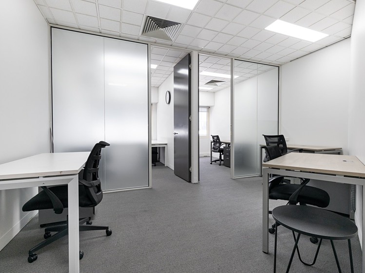 Pronájem kanceláře 60 m² - foto 2