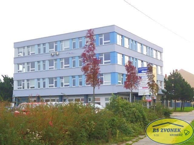 Pronájem kanceláře 28 m² - foto 1