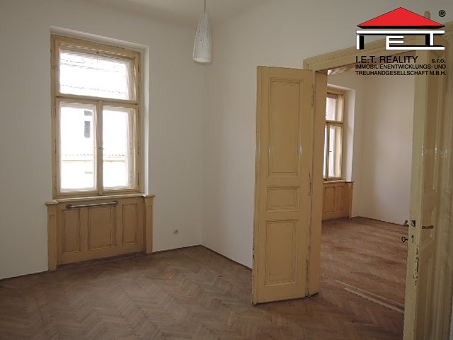 Pronájem kanceláře 82 m² - foto 5