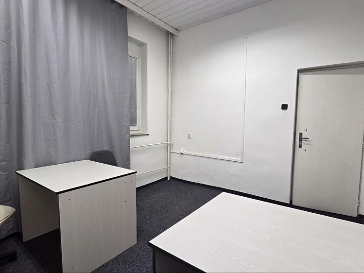 Pronájem kanceláře 37 m² - foto 2