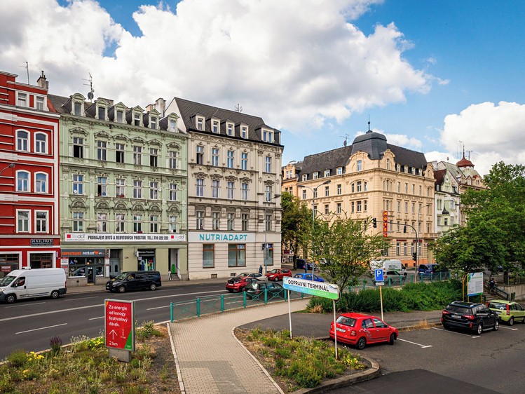 Pronájem obchodního prostoru 70 m² - foto 1