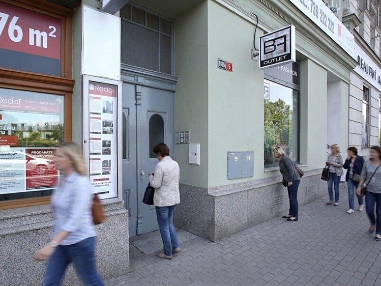 Pronájem obchodního prostoru 70 m² - foto 8