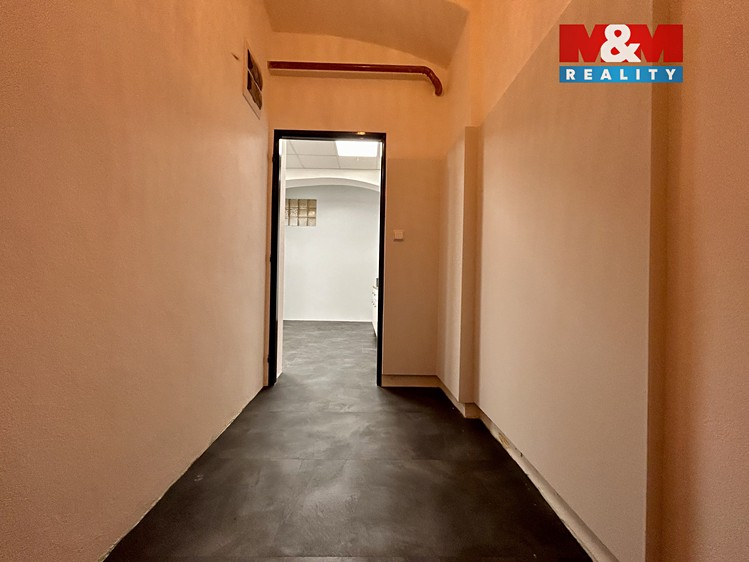 Pronájem obchodního prostoru 23 m² - foto 8