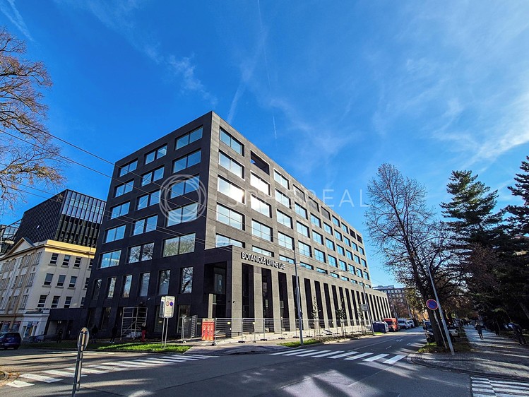 Pronájem kanceláře 900 m² - foto 1