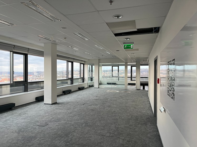Pronájem kanceláře 650 m² - foto 5
