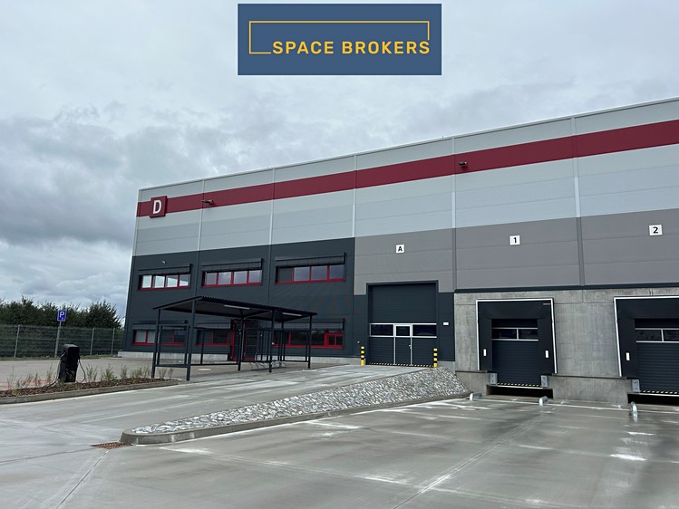 Pronájem skladového prostoru 8 426 m² - foto 1
