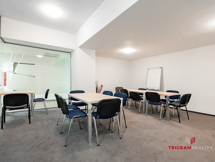 Pronájem kanceláře 31 m² - foto 8