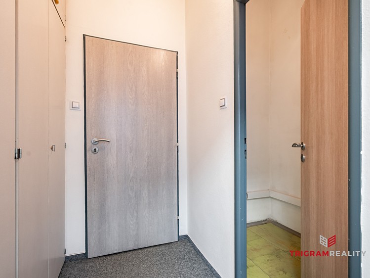 Pronájem kanceláře 23 m² - foto 6