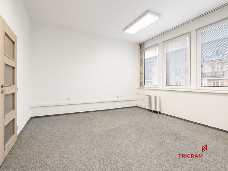 Pronájem kanceláře 23 m² - foto 5