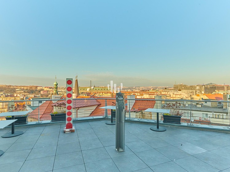 Pronájem kanceláře 186 m² - foto 6