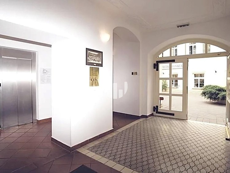 Pronájem kanceláře 293 m² - foto 6