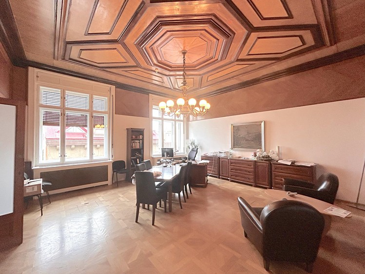 Pronájem kanceláře 538 m² - foto 8