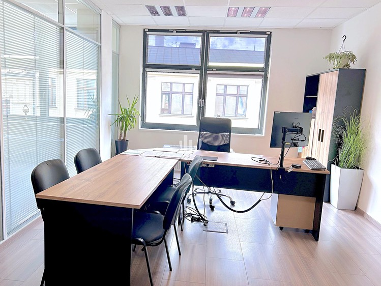 Pronájem kanceláře 615 m² - foto 3