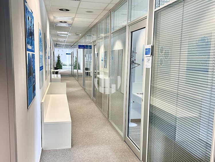Pronájem kanceláře 615 m² - foto 6