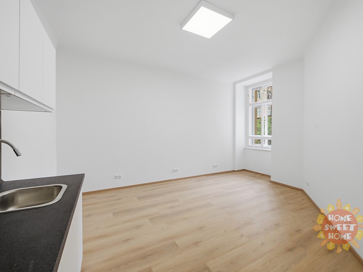 Pronájem kanceláře 17 m² - foto 3