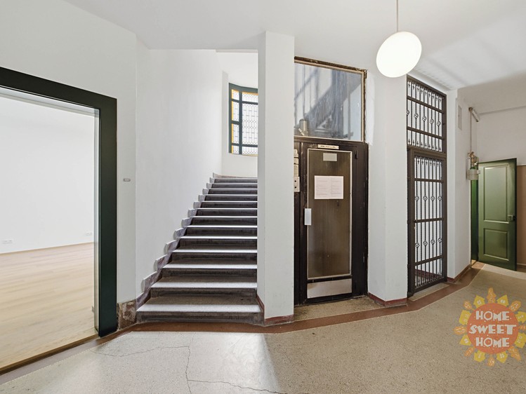 Pronájem kanceláře 17 m² - foto 4
