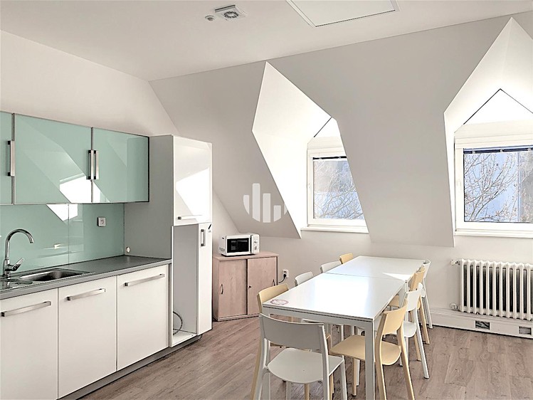 Pronájem kanceláře 526 m² - foto 5