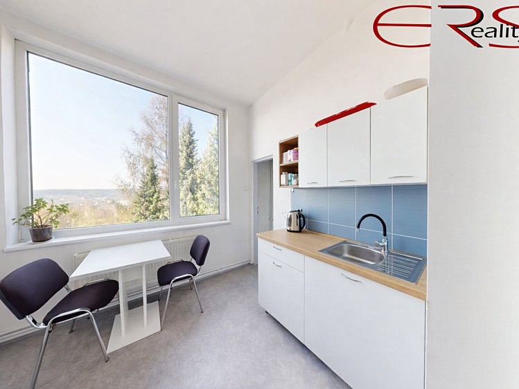 Pronájem kanceláře 73 m² - foto 5