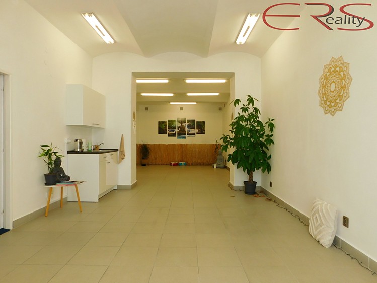Pronájem kanceláře 91 m² - foto 5