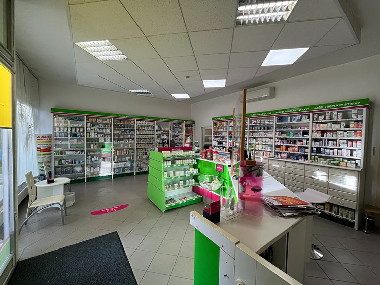 Pronájem obchodního prostoru 159 m² - foto 2
