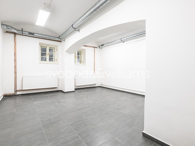 Pronájem kanceláře 120 m² - foto 5