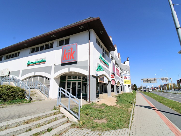 Pronájem obchodního prostoru 98 m² - foto 8