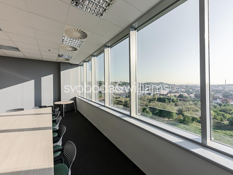 Pronájem kanceláře 898 m² - foto 4