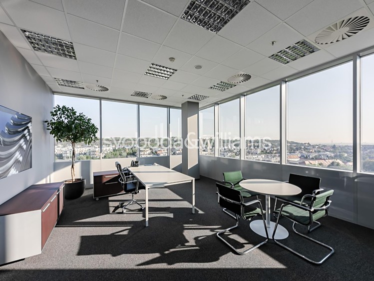 Pronájem kanceláře 898 m² - foto 2