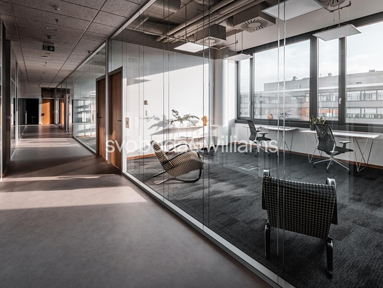 Pronájem kanceláře 20 m² - foto 4