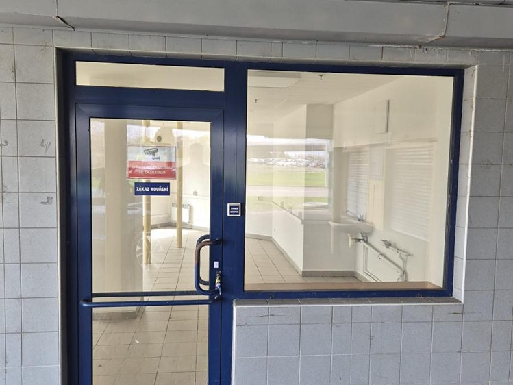 Pronájem obchodního prostoru 51 m² - foto 3