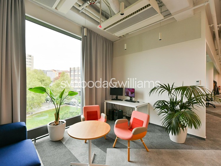 Pronájem kanceláře 662 m² - foto 5