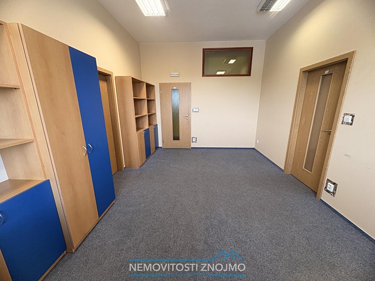 Pronájem kanceláře 21 m² - foto 2