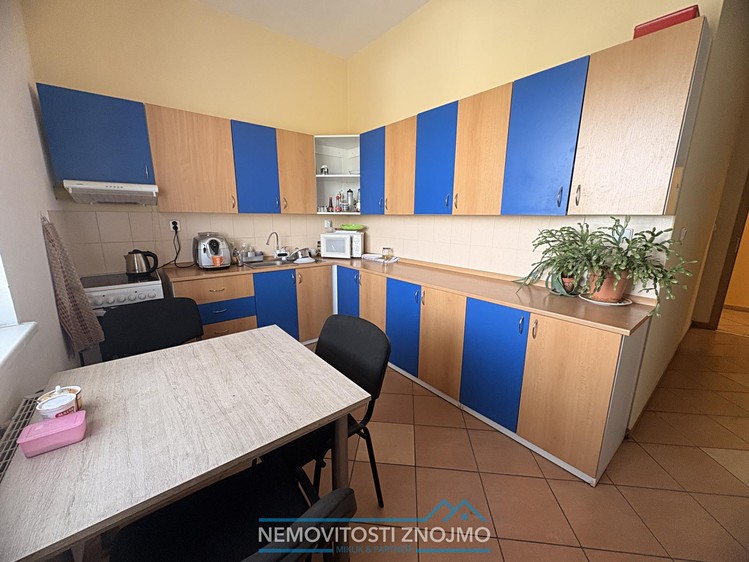 Pronájem kanceláře 21 m² - foto 6