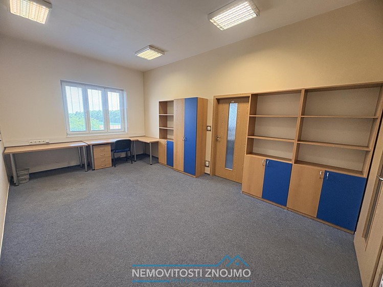 Pronájem kanceláře 21 m² - foto 5