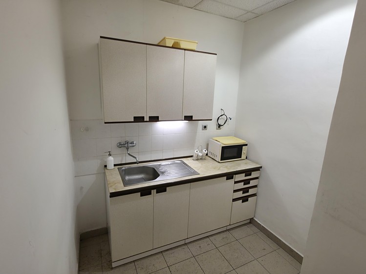 Pronájem výrobní haly, prostoru 132 m² - foto 5
