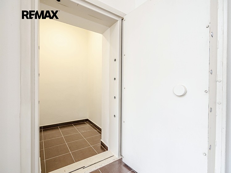Pronájem kanceláře 31 m² - foto 7