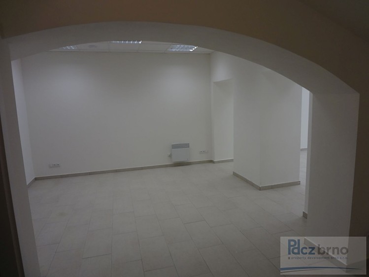 Pronájem obchodního prostoru 62 m² - foto 2