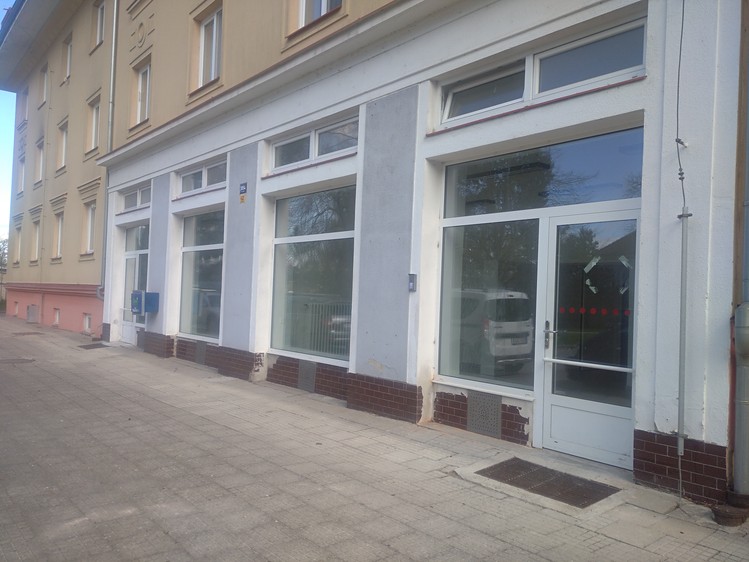 Pronájem obchodního prostoru 146 m² - foto 1