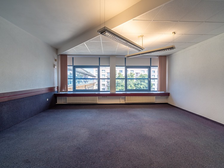 Pronájem kanceláře 40 m² - foto 3