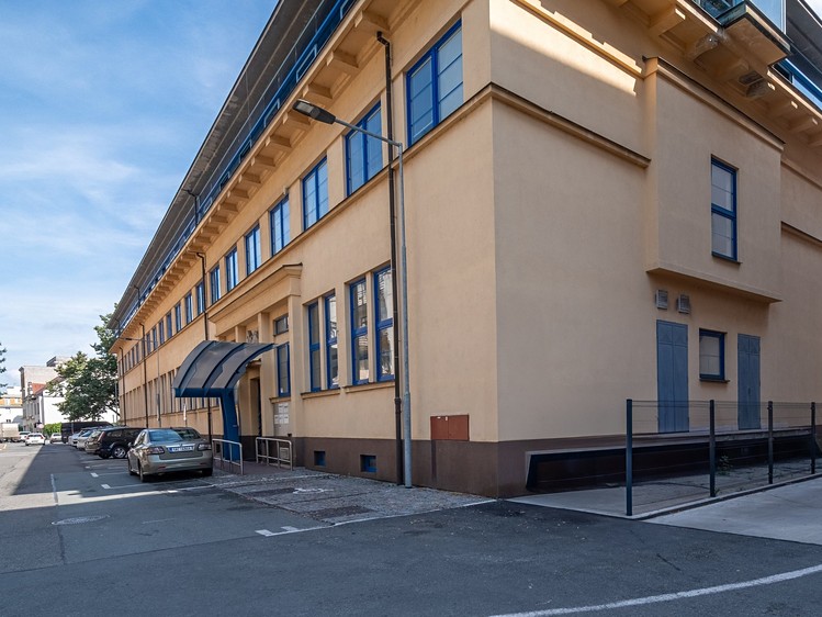 Pronájem kanceláře 40 m² - foto 1