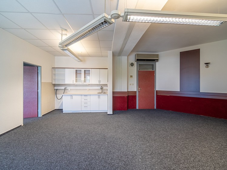 Pronájem kanceláře 40 m² - foto 4