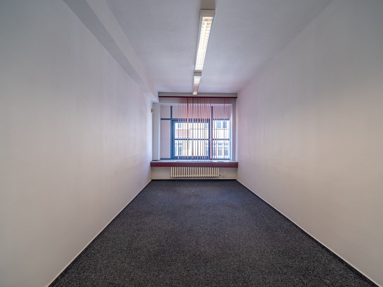 Pronájem kanceláře 40 m² - foto 5