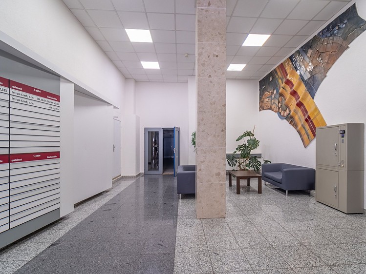 Pronájem kanceláře 40 m² - foto 6